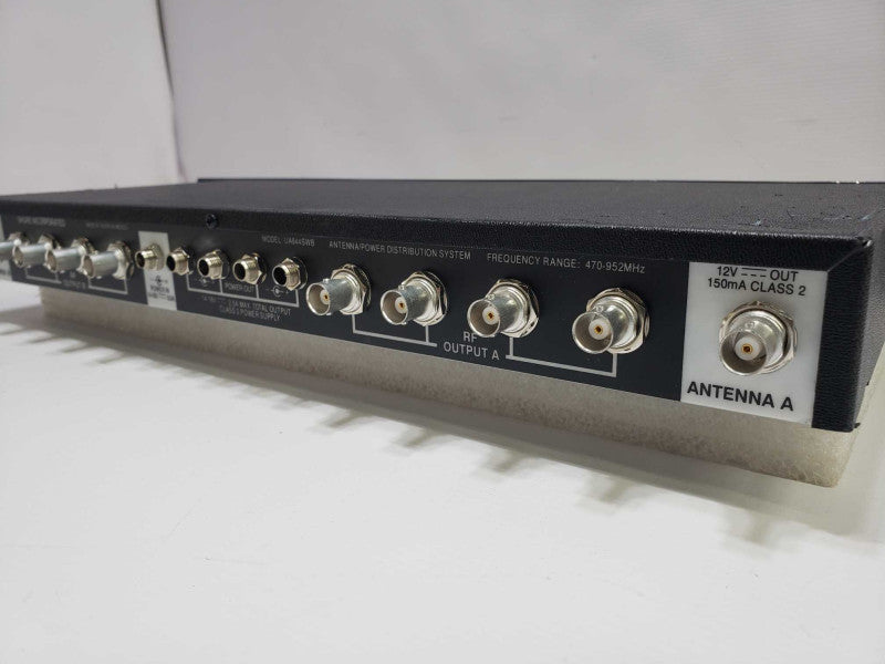 Shure UA844 UHF Antenna/Power Distribution System 470-900MHz *READ* )