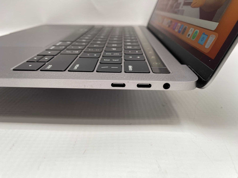 2018 MacBook Pro 13-inch TouchBar 4x Thunderbolt with Intel i7 CPU 16GB RAM -