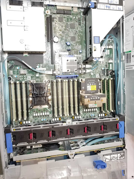 HPE Proliant DL380 G10, 1x Xeon Silver 4214 2.2GHz 12C, 32GB DDR4, Read _
