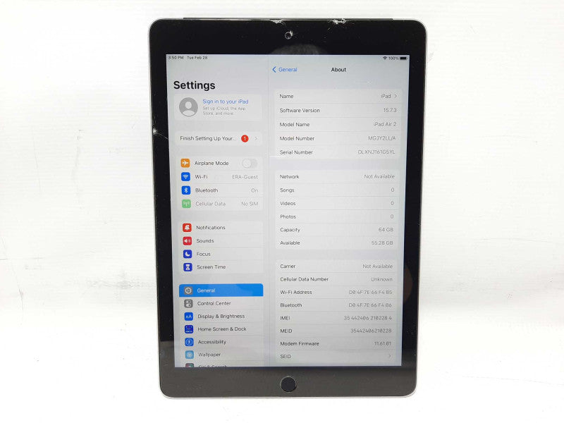 iPad Air 2nd Generation Silver 64GB READ $