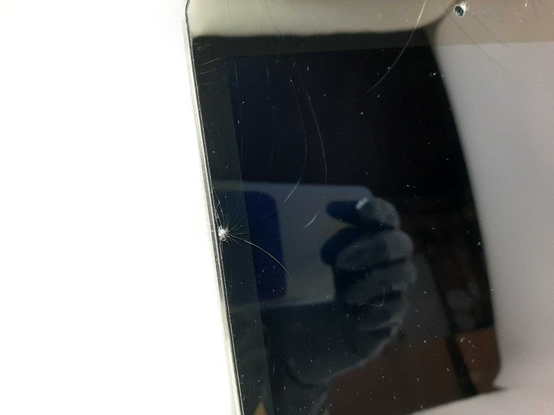 iPad Air 2nd Generation Silver 64GB READ $