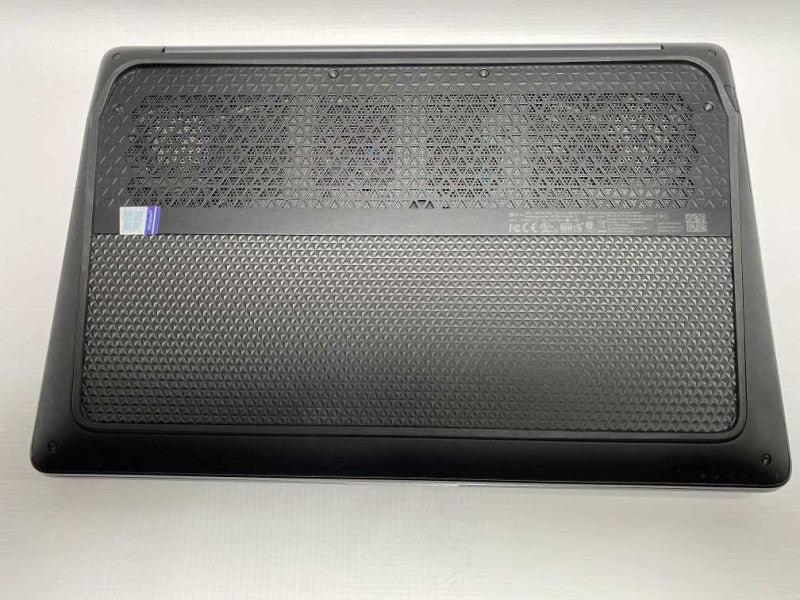 HP ZBook 15 Studio G3 with i7-6700HQ CPU 16GB RAM & 512GB SSD READ  -