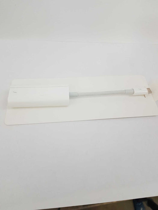 1 x Thunderbolt 3 (USB-C) to Thunderbolt 2 adapter