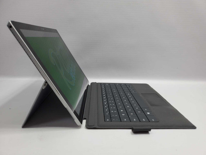 Microsoft Surface Pro 4 (1724) i5-6300U 8GB RAM 256GB Storage |