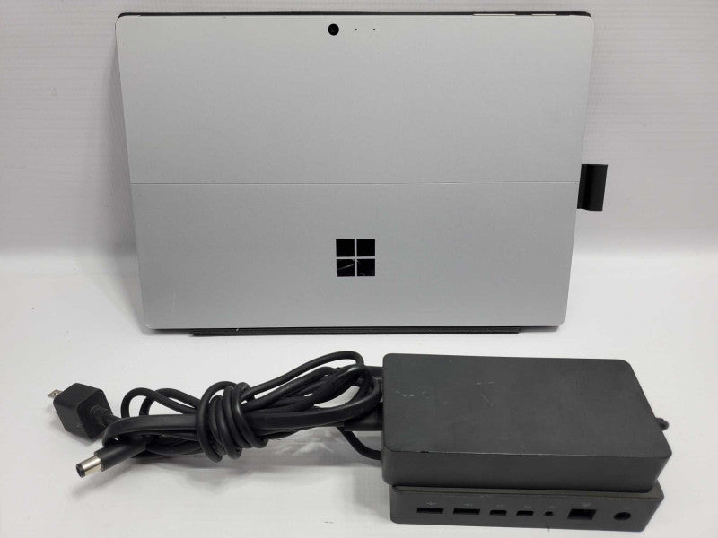 Microsoft Surface Pro 4 (1724) i5-6300U 8GB RAM 256GB Storage |