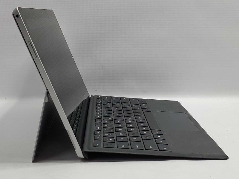 Microsoft Surface Pro 3 (1631) i7-4650U 8GB RAM 256GB Storage |