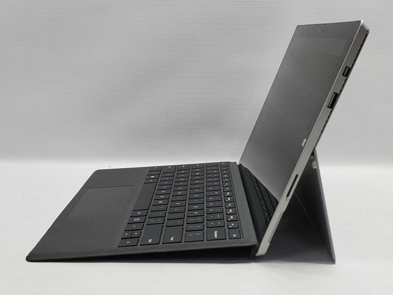 Microsoft Surface Pro 3 (1631) i7-4650U 8GB RAM 256GB Storage |