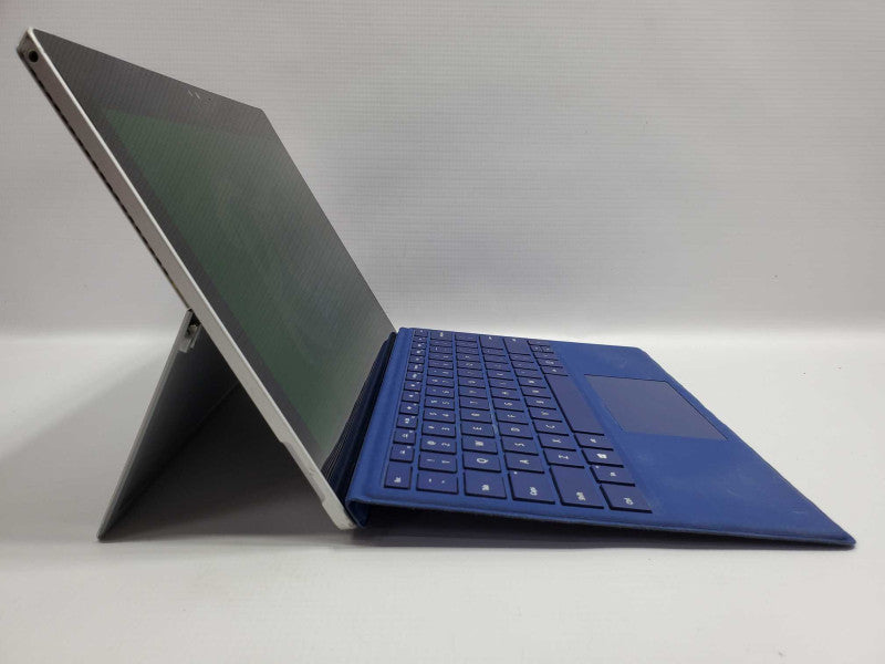 Microsoft Surface Pro 4 (1724) i5-6300U, 8GB RAM 256GB Storage (READ) |