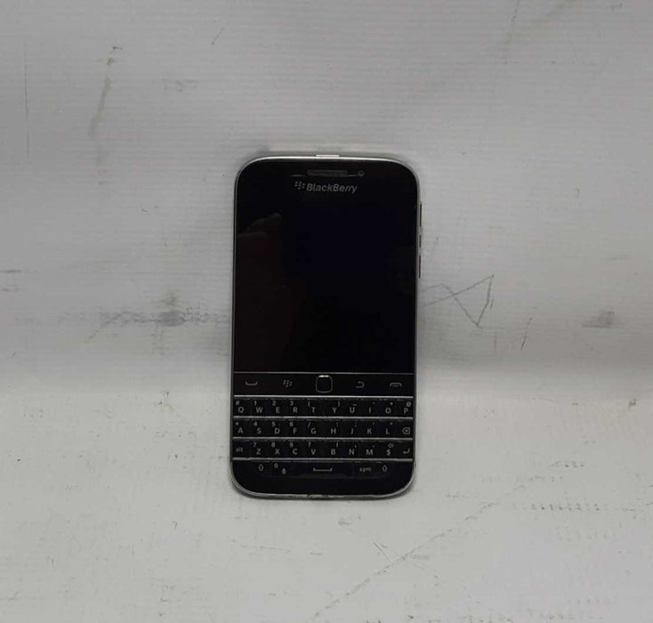 BlackBerry Classic Q20 SQC100-4 16GB Black Rogers Locked  $