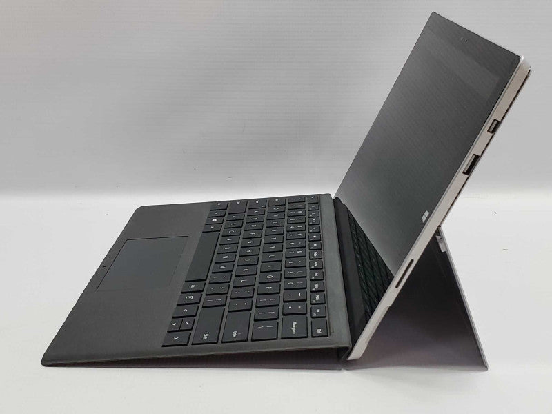 Microsoft Surface Pro 3 (1631) i5-4300U 4GB RAM 128GB Storage |