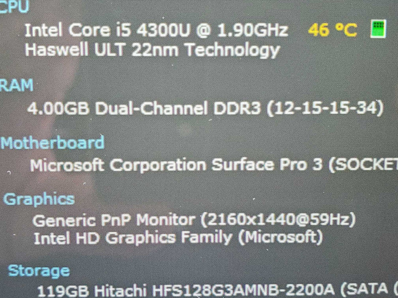Microsoft Surface Pro 3 (1631) i5-4300U 4GB RAM 128GB Storage |