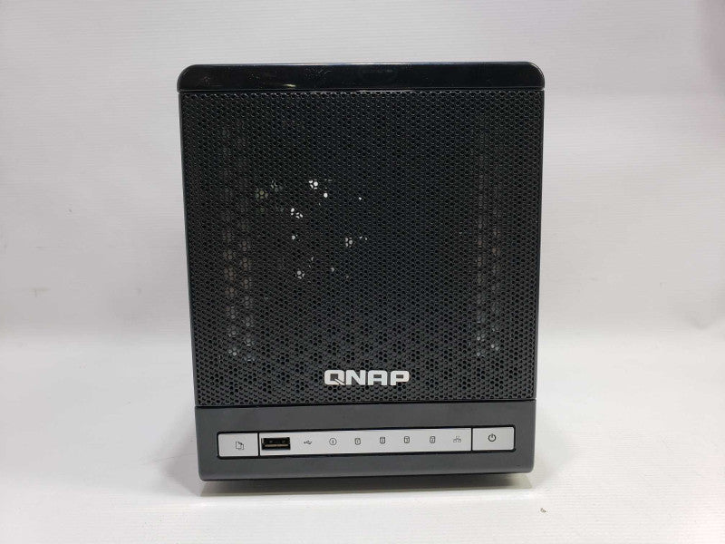 QNAP TS-409 4-Bay NAS No Caddies **READ* )