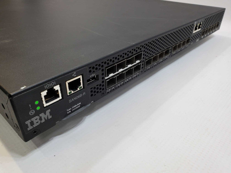 IBM 2498-R06 SAN06B-R 8Gbps 16x FC Ports SAN Switch (