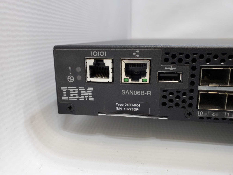 IBM 2498-R06 SAN06B-R 8Gbps 16x FC Ports SAN Switch (
