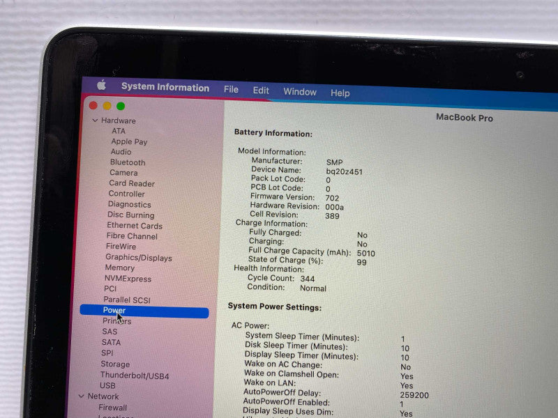 Mid 2014 MacBook Pro Retina 13-inch with Intel i5 CPU 8GB RAM & 250GB READ  -