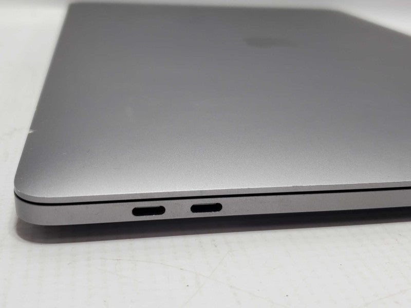 MacBook Pro 15.4\\" - M.2017 A1707, i7-7820HQ 2.9GHz/16GB, 500GB, READ* ~