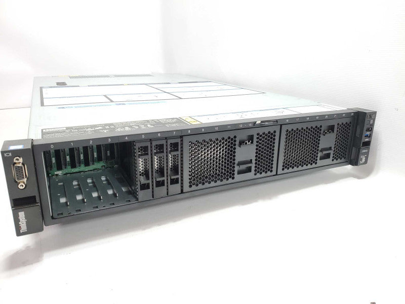 Lenovo ThinkSystem SR650 8x 2,5\\" 1x Xeon Silver 4108 1.8GHz 8C/64GB, NO HDDs ~