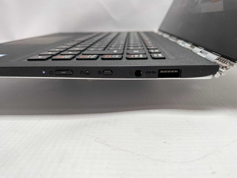 Lenovo Yoga 900-13ISK with intel i7-6500U CPU 8GB RAM & 256GB SSD Storage  -