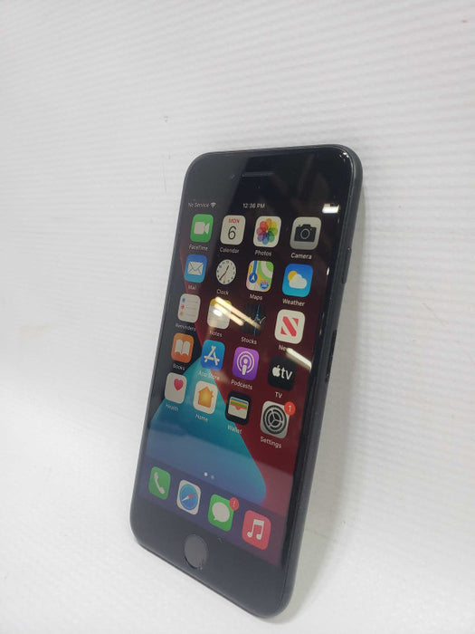 Apple iPhone 7 32 GB Unlocked Black *READ* )