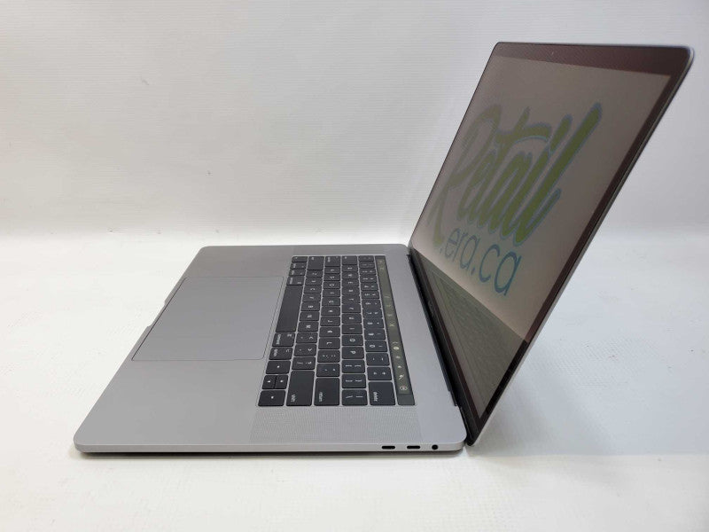 MacBook Pro 2017 Core i7-7820HQ @ 2.9GHz 16GB DDR3 500GB SSD Radeon Pro 560 4GB [Read] (