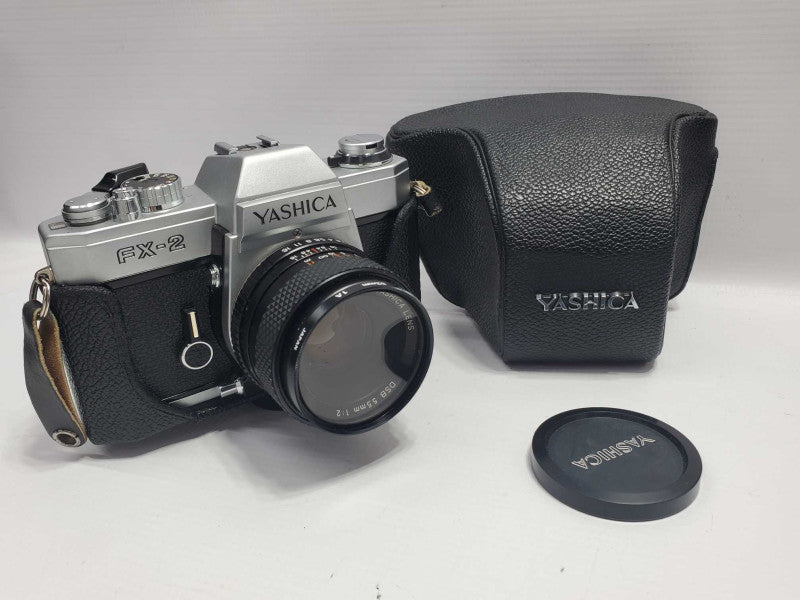 Yashica FX-2 SLR 3.5mm Film Camera VINTAGE (READ) |