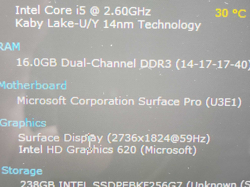 Microsoft Surface Pro 5 (1796) i5-7300U 16GB RAM 256GB Storage |