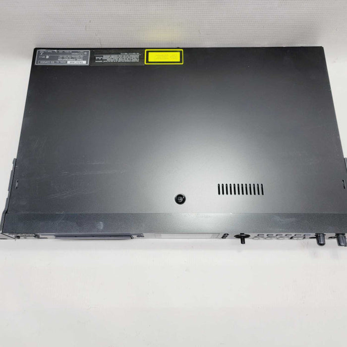 TASCAM SS-CDR200 Solid State Digital Audio Recorder =