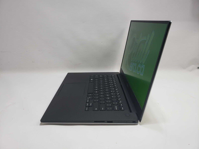 Dell XPS i7-7700HQ @ 2.80 GHz 8 GB RAM 250 GB M.2 SSD GTX 1050 )