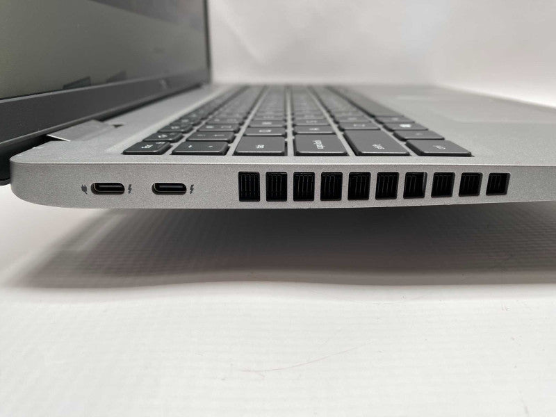 DELL Latitude 5520 with i5-1135G7 CPU 16GB RAM & 256GB NVMe Storage  -