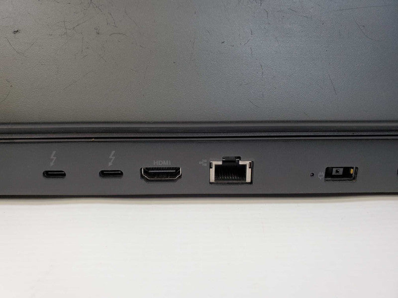 Lenovo ThinkPad P70 Core i7-6700HQ @ 2.6GHz 16GB DDR3 1TB SSD Quadro M600 2GB (