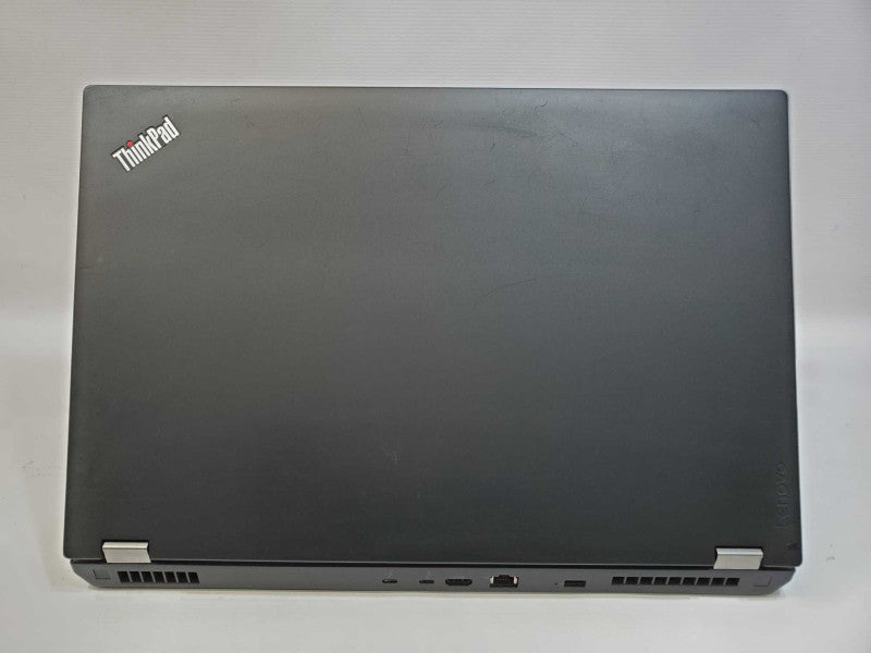 Lenovo ThinkPad P70 Core i7-6700HQ @ 2.6GHz 16GB DDR3 1TB SSD Quadro M600 2GB (