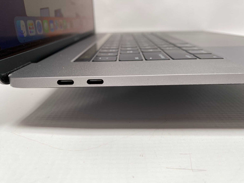 2017 MacBook Pro 15-inch TouchBar with Intel i7 CPU 16GB RAM & 500GB READ  -