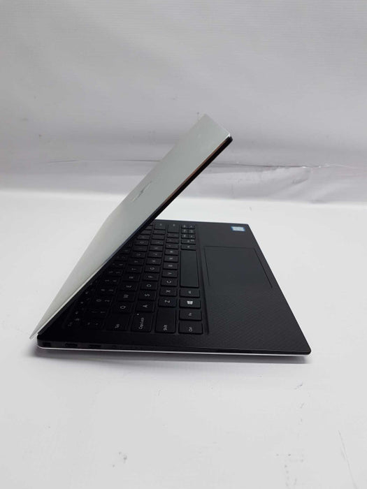 Dell XPS 13 9370 i7-8550U @ 1.80ghz / 8gb ram / 256gb ssd / 13.3\\" / READ #