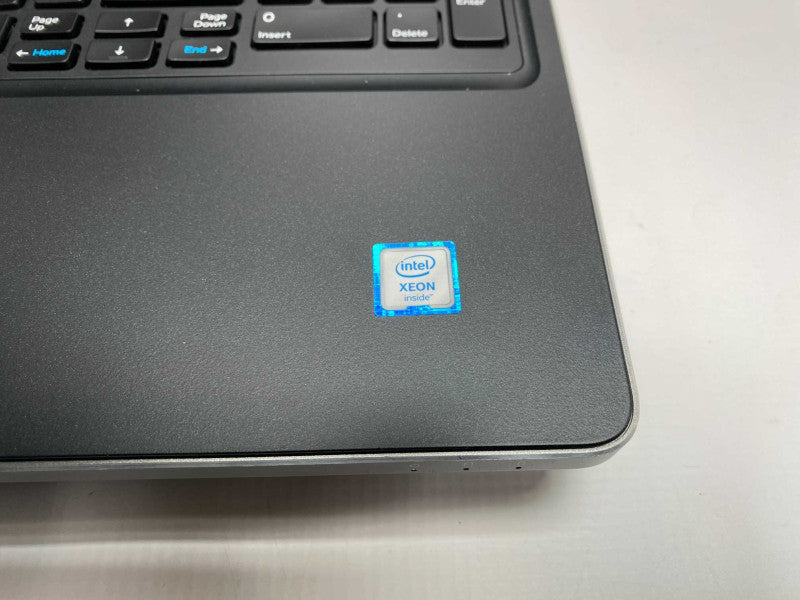 DELL Precision 7520 with Xeon E3-1545M v5 CPU 32GB RAM & 500GB SSD  -