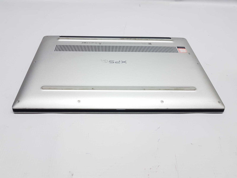 Dell XPS 13 9370 i7-8550U @ 1.80ghz / 8gb ram / 256gb SSD / 13.3\\" READ #