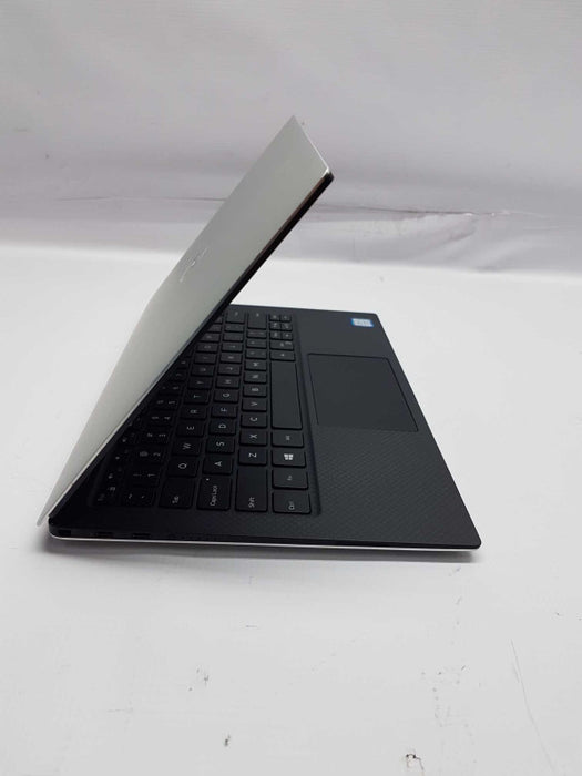 Dell XPS 13 9370 i7-8550U @ 1.80ghz / 8gb ram / 256gb SSD / 13.3\\" READ #
