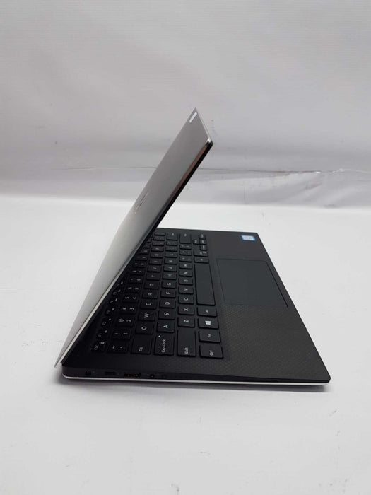 Dell XPS 13 9360 i5-7200U @ 2.50ghz / 8gb ram / 256gb SSD / 13.3\\" / READ #