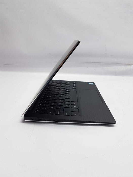Dell XPS 13 9360 i5-7200U @ 2.50ghz / 8gb ram / 256gb SSD / 13.3\\" #