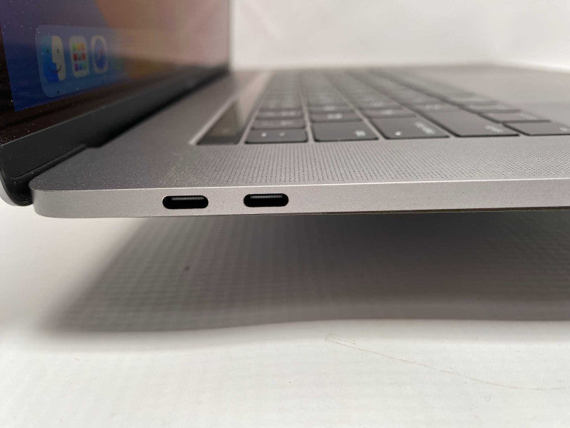 2017 MacBook Pro 15-inch TouchBar with Intel i7 CPU 16GB RAM & 1TB Storage  -