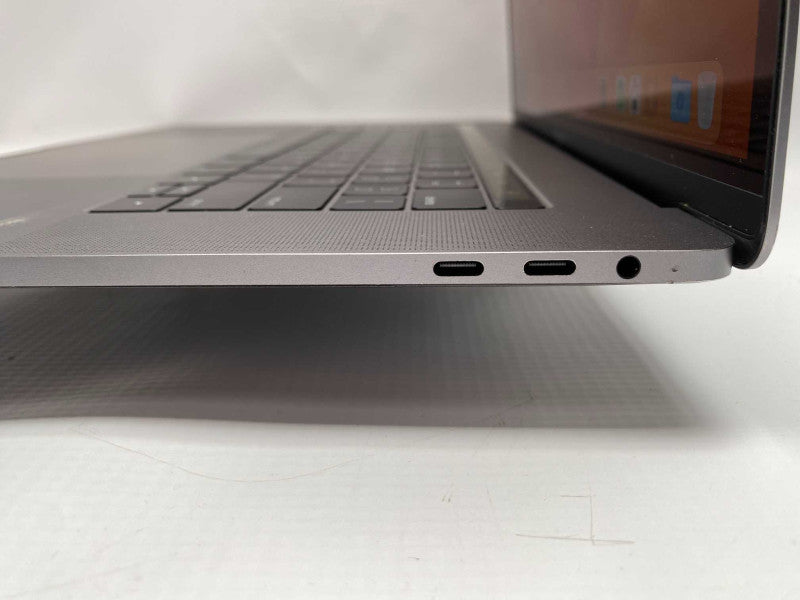 2017 MacBook Pro 15-inch TouchBar with Intel i7 CPU 16GB RAM & 1TB Storage  -