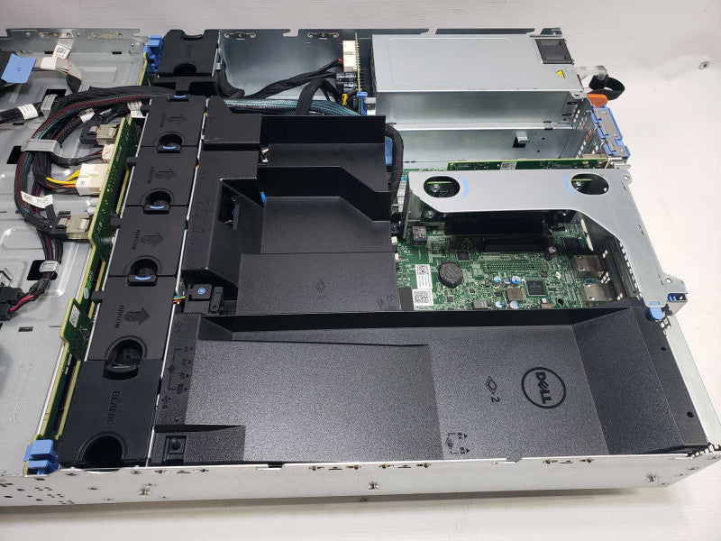 Dell PowerEdge R530 1x Xeon E5-2640 v3 @ 2.60GHz 32 GB DDR4 RAM H730 Mini )