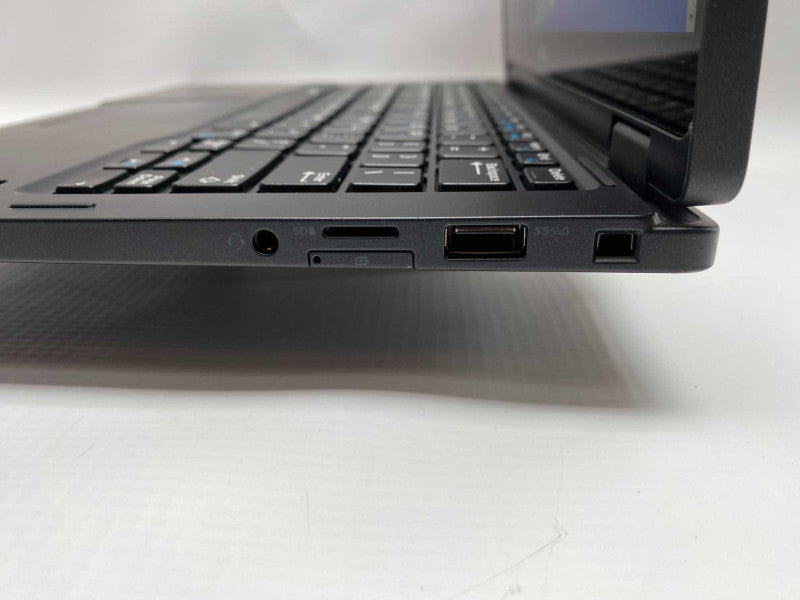 DELL 7390 2-in-1 with i5-8350U CPU 16GB RAM & 256GB SSD READ  -