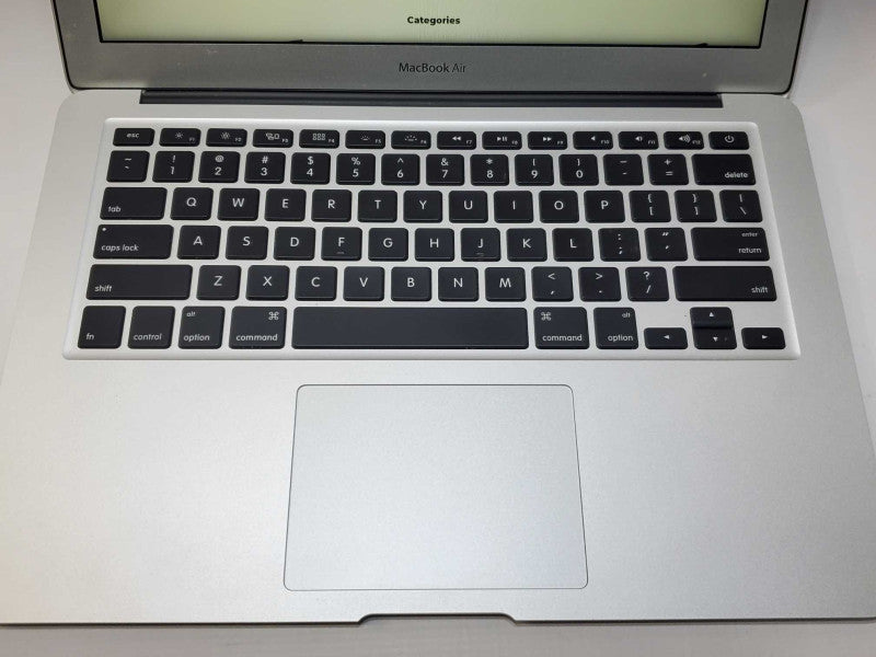 Macbook Air A1466 Early 2014 13.3\\", Core i5 1.4GHz/4GB, 128GB SSD ~