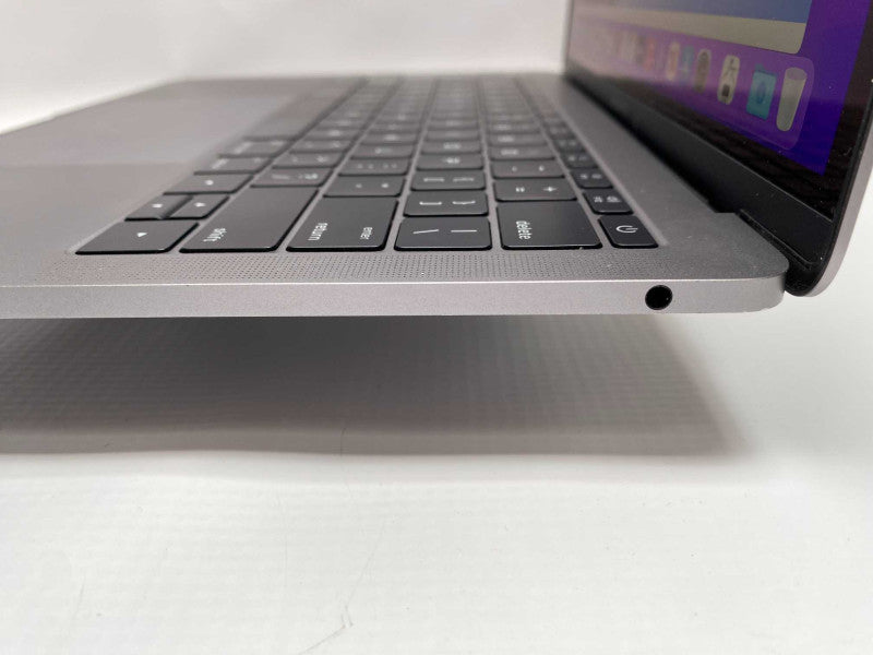 2016 MacBook Pro 13-inch with i5 CPU 8GB RAM & 250GB Storage -