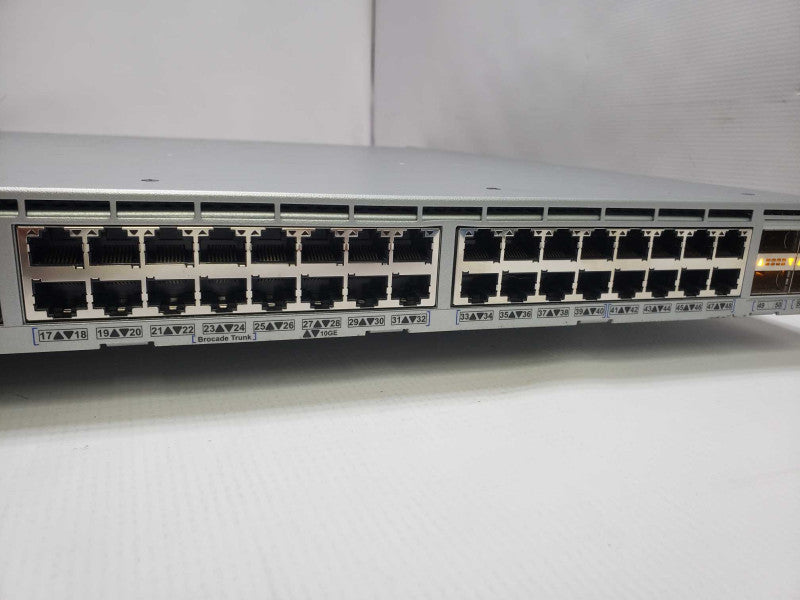 Brocade BR-VDX6740T 48 Port Gigabit Switch 2x PSU RackMount Ears+ Rail  )