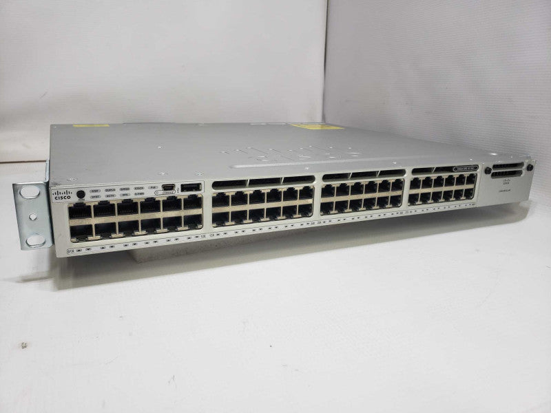 Cisco WS-C3850-48F-S 48-Port Ethernet PoE Switch with 1x1100W Power Supply )
