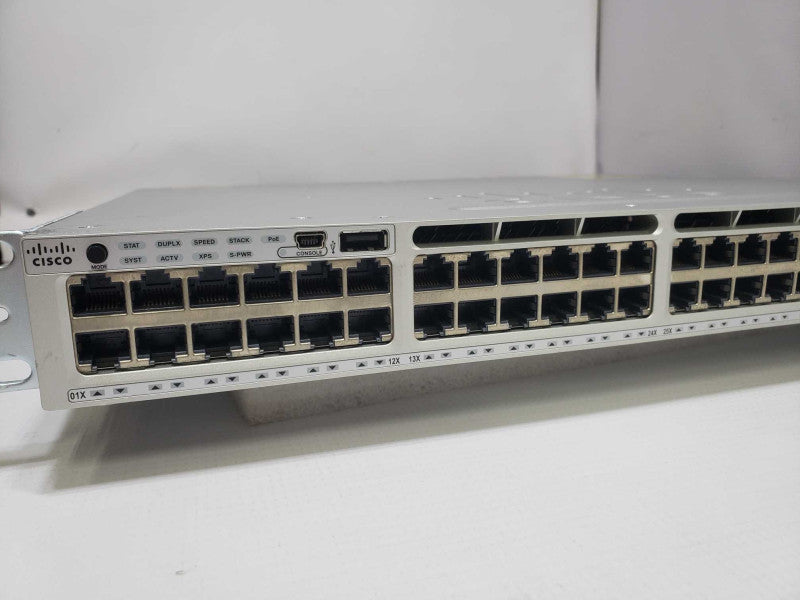 Cisco WS-C3850-48F-S 48-Port Ethernet PoE Switch with 1x1100W Power Supply )