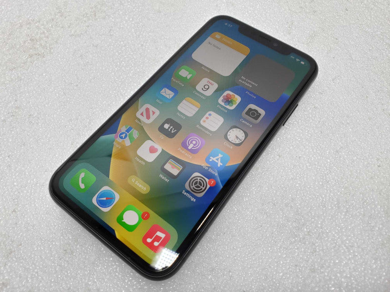 Apple iPhone 11 - 64 GB - Gray [Unlocked] (