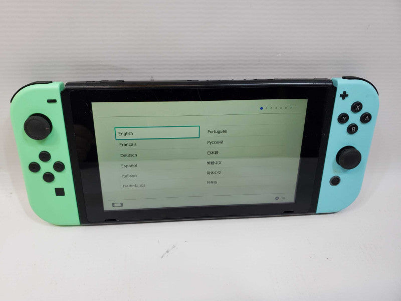 Nintendo Switch - 32GB - Black w/ Joycon [Read] (