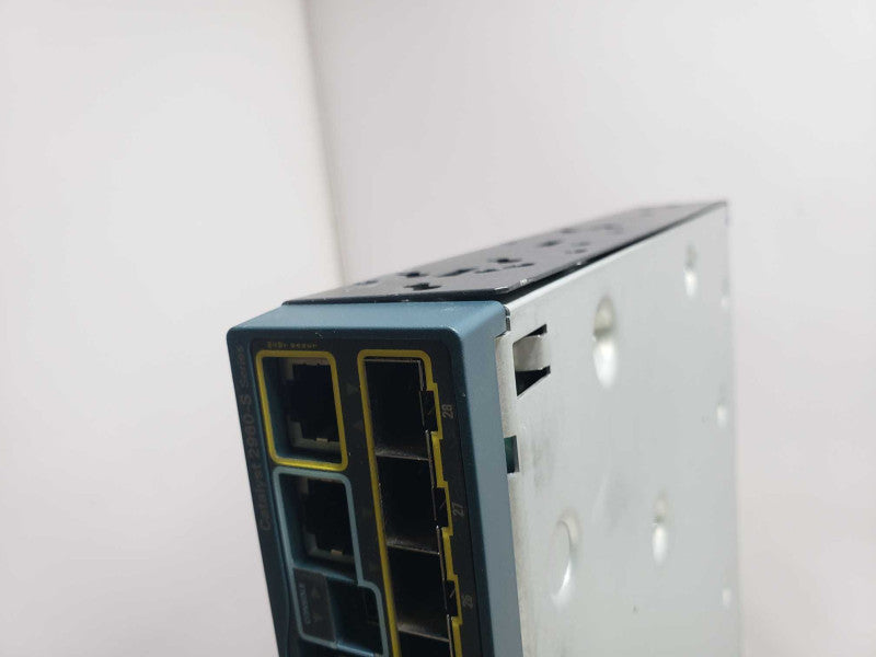 Cisco WS-C2960S-24TS-L 24 Port Gigabit Network Switch w/ 4 SFP**READ** )